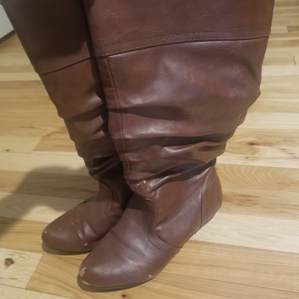 Brown Candies boots.
